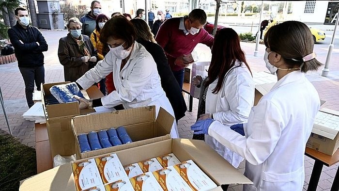 Vietnamesische Gemeinde in der Slowakei spendete Schutzmasken