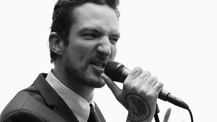 Headbanger_FM: Frank Turner – Nechcem skončiť ako Axl Rose!