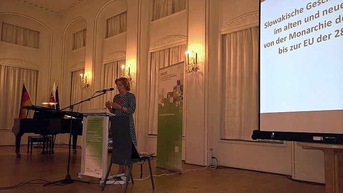 vasaryova_3_20161011_kay zeisberg.jpg