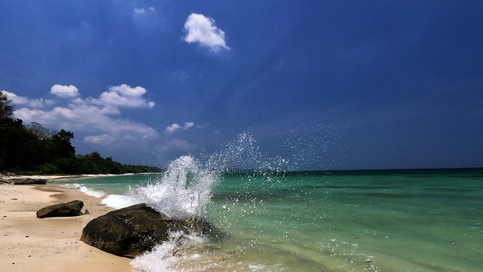 sea-326986_1280.jpg