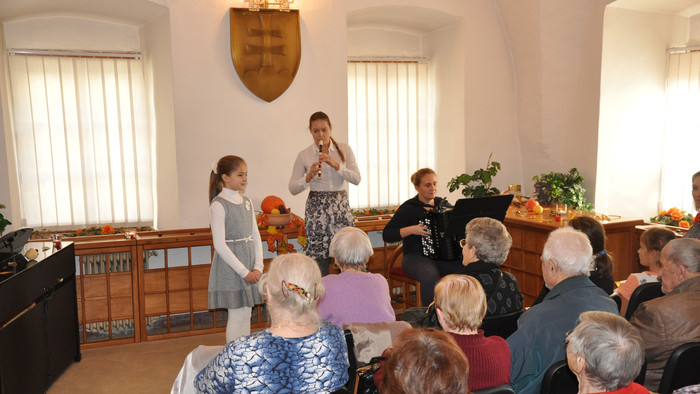Koncert mladých pre starších