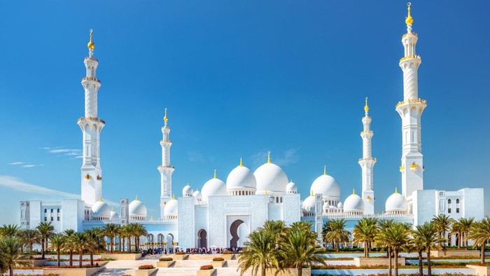 sheikh zayed mosque abu dhabi.jpg