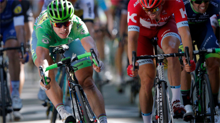 Sagan secures green jersey after third win