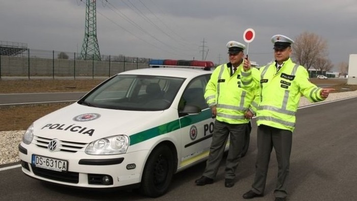 Policajné autá