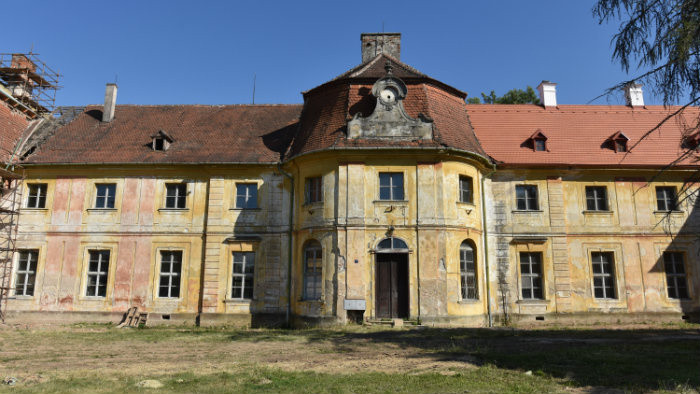 Rekonštrukcia kaštieľa v Chtelnici