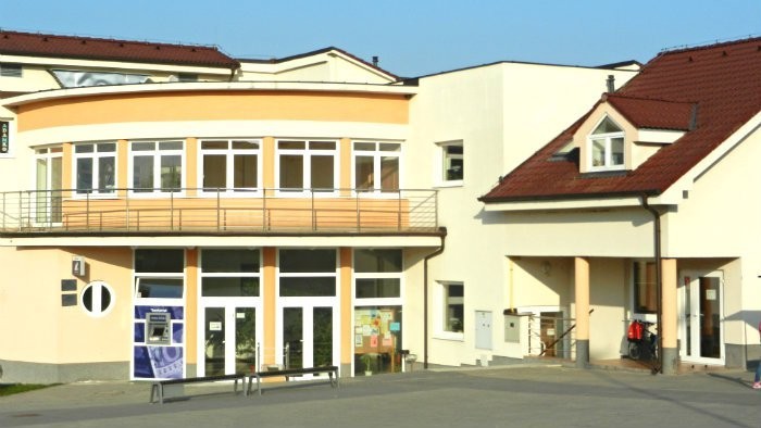 Námestie G. Kolinoviča v Šenkviciach