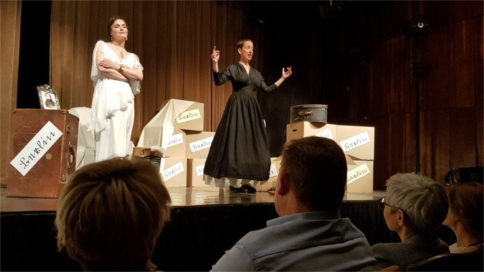 Nina Omilian bringt Clara Schumann nach Bratislava