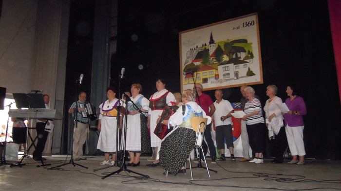 Tradície karpatských Nemcov v Sklenom stále živé
