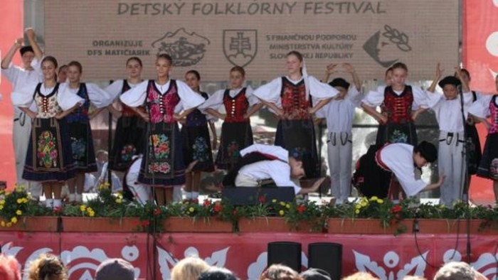 DFS_M_0_titulka.JPG