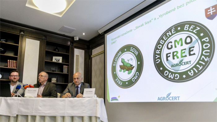 El Ministerio de Agricultura quiere prohibir los cultivos genéticamente modificados en Eslovaquia