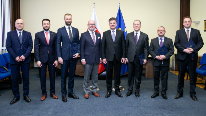 Вручены памятные Золотые медали МИДа
