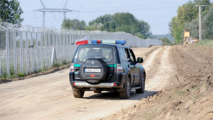 Пеллегрини и Орбан осмотрят границу между Венгрией и Сербией