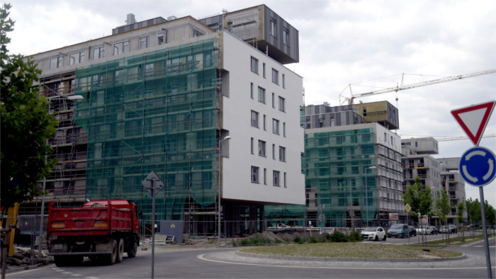 Offer of flats in Bratislava lowest ever, prices continue to rise 
