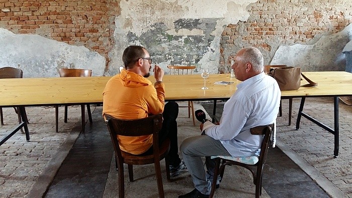 04_vino Kay Zeisberg.jpg