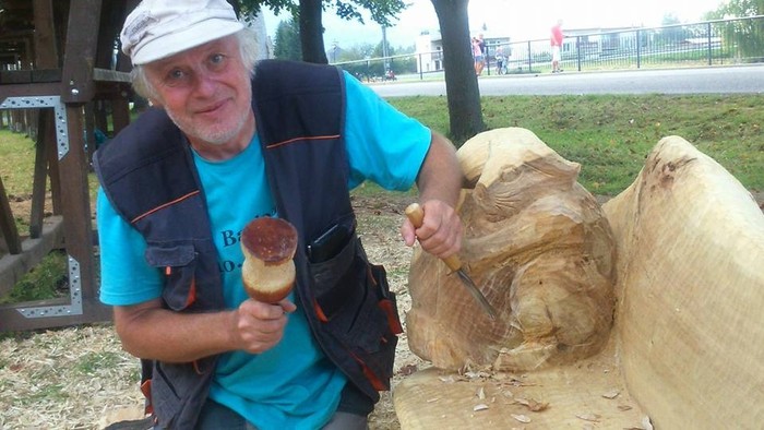 V chránenej dielni rezbára Dalibora Novotného