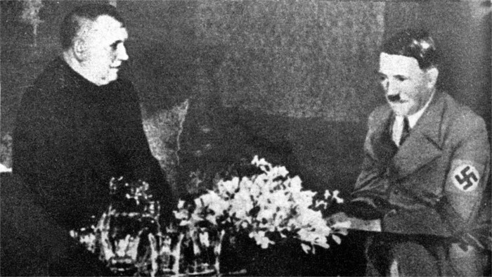 El Centenario de Checoslovaquia - La desintegración del estado común