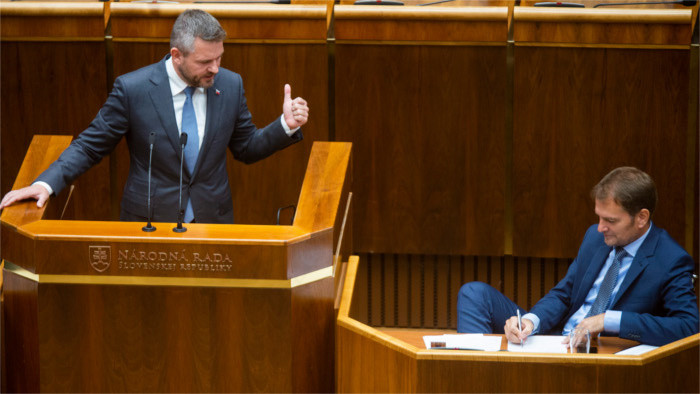 Матович обвиняет Пеллегрини в неподготовленности к борьбе с эпидемией