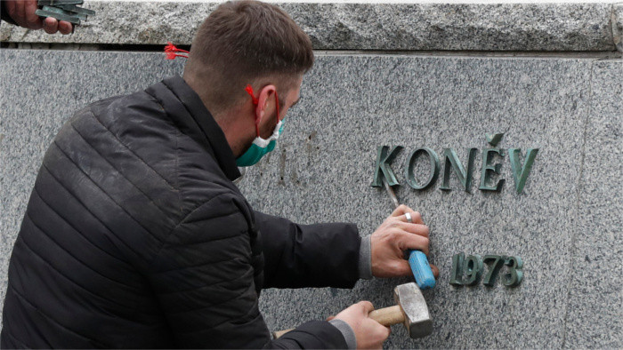 Корчок: «Снос памятника Коневу в Праге – внутреннее дело Чехии»