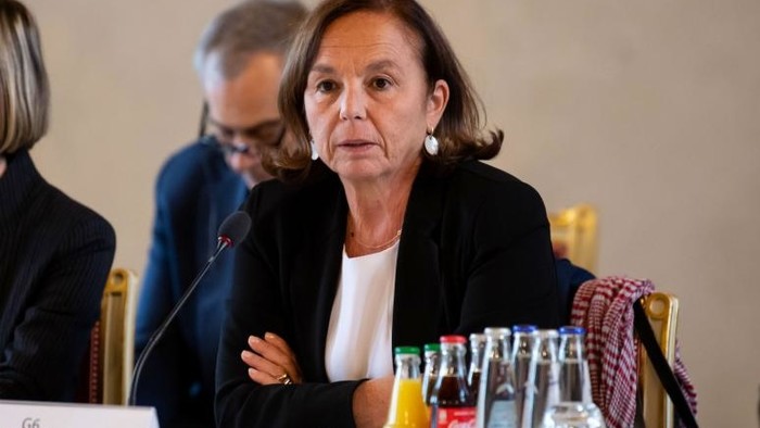 Menekültbarátabb hozzáállást sürget az olasz belügyminiszter 