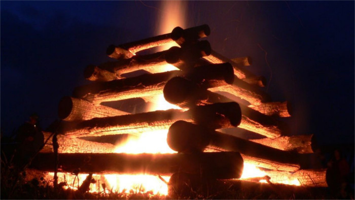 Fogatas de San Juan en Pezinok
