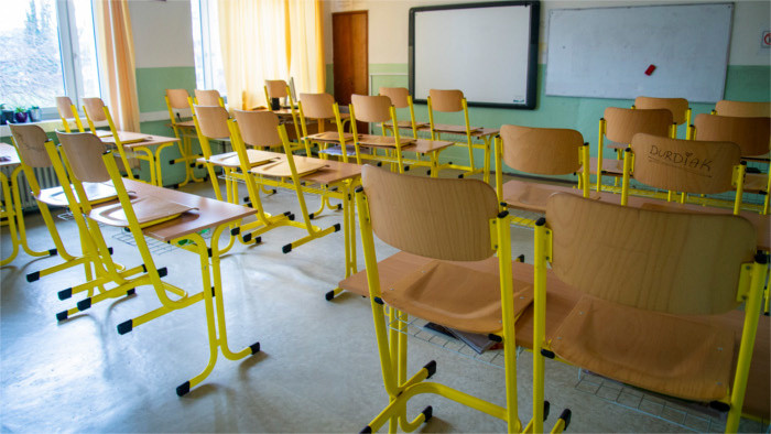 Todas las escuelas del país permanecerán cerradas hasta el 27 de marzo