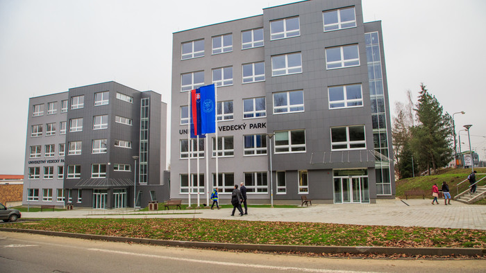 Budova Univerzitneho vedeckeho parku.jpg