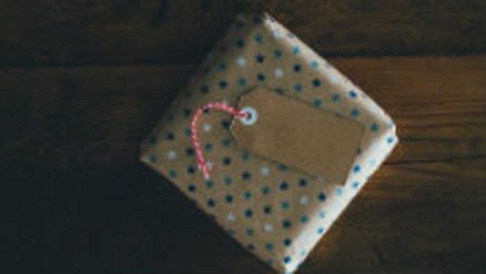 Glosa: Kúpte si darček