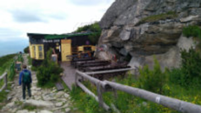  S nosičmi na Skalnatú chatu