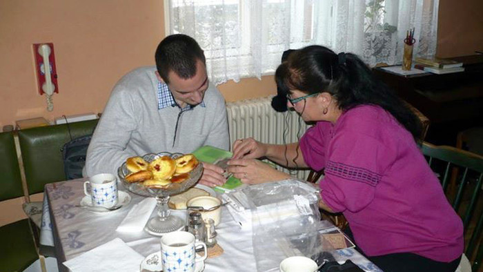 Zberateľka historických fotografií a odevov