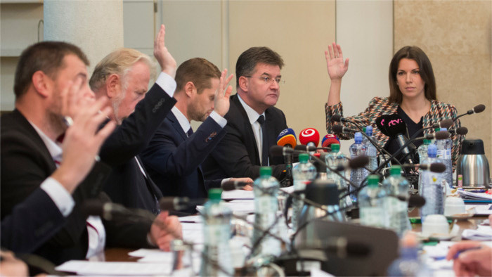 Спор в Словакии  о «Глобальном пакте ООН» продолжается