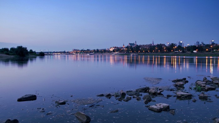 Odinakiaľ: Z Varšavy Jána Hudáčka