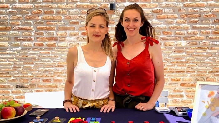 Čerstvé Ovocie_FM: Mamám (Soňa Klementisová a Zuzana Bannert Mikulová)