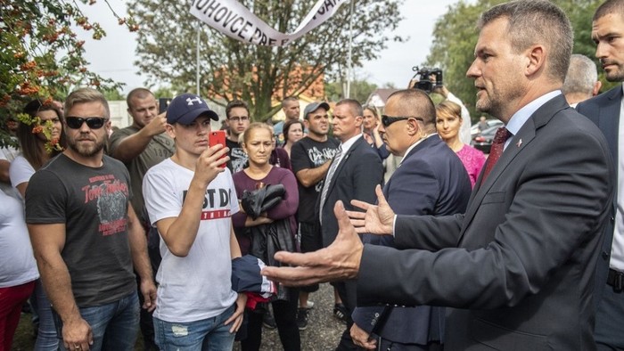 Nyugtalan politikai élet