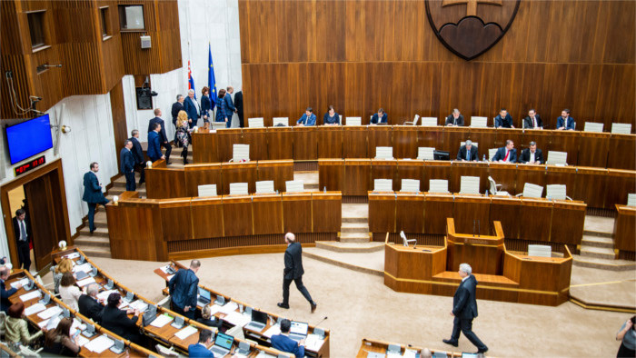 2. kolo volieb kandidátov na ústavných sudcov