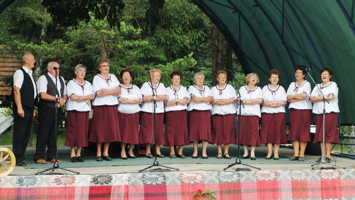 Spievajúci seniori v Sáse