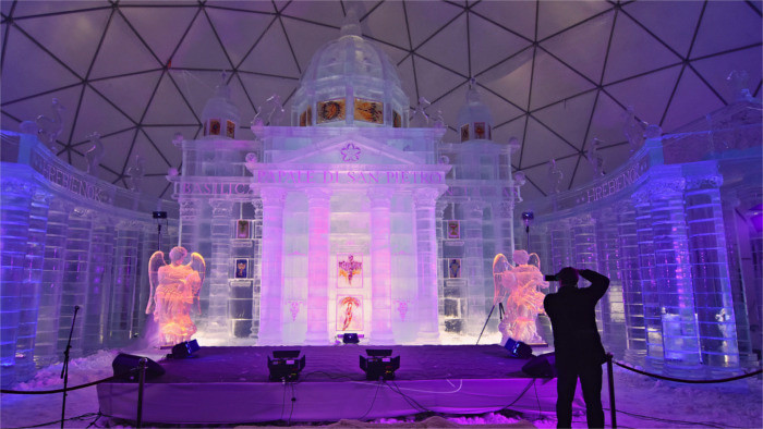 Eisdom in der Hohen Tatra eröffnet