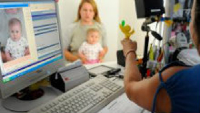 Vlny žiadateľov na pasy