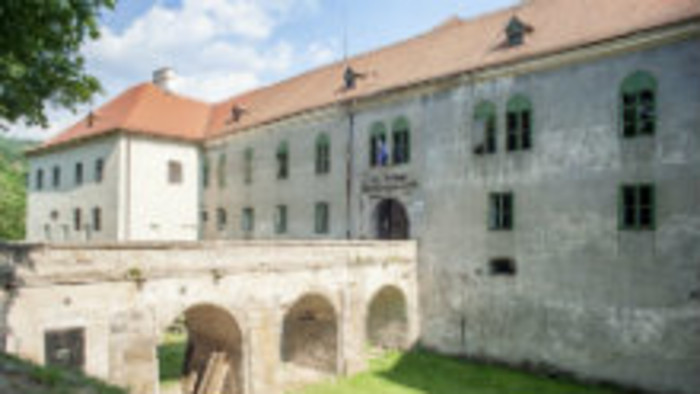 Oprava kaplnky na hrade v Modrom Kameni