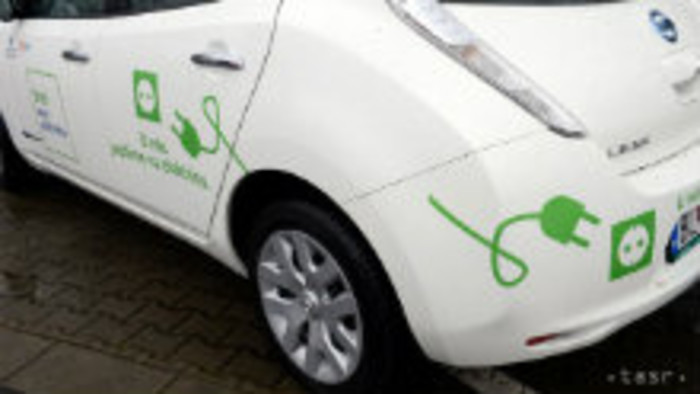 Počet elektromobilov na našich cestách narastá