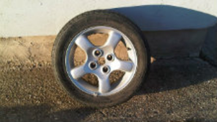 Pneumatiky po sezóne treba dobre uskladniť