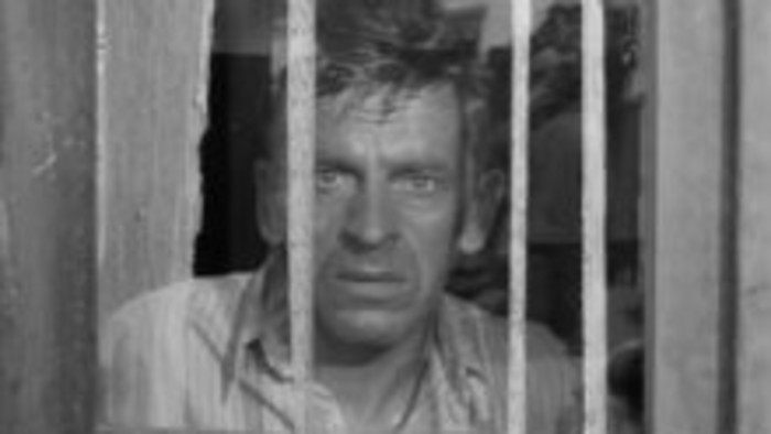 Film Obchod na korze pripomínajú v Sabinove špeciálne tabuľky