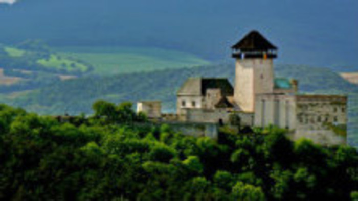Na Trenčianskom hrade vymieňajú okná