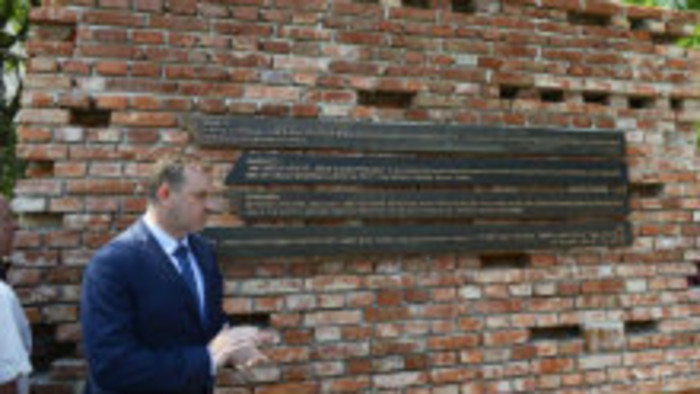 Pamätník, ktorý pripomína osudy odvlečených židov