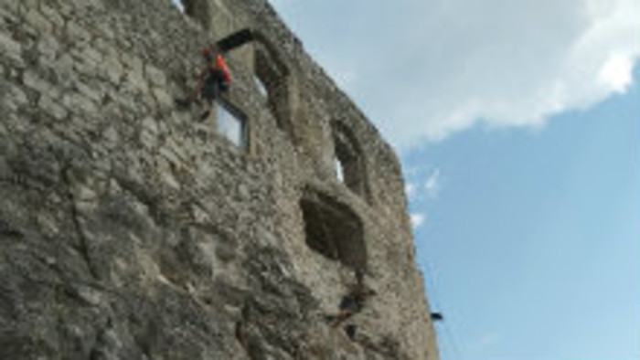 Horolezci na Spišskom hrade