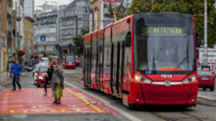 Chodci a električky