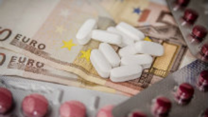 Díleri môžu u lekárov pretlačiť vybrané lieky