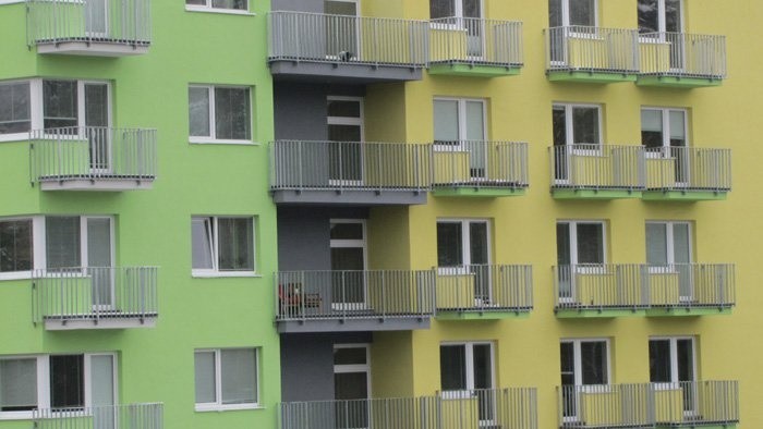 Čo s hniezdami vtákov na balkónoch