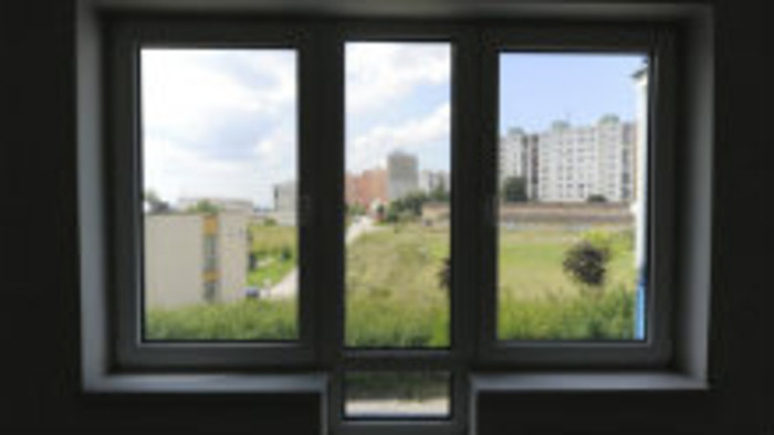 Rómom prideľujú nájomné byty v rozpore so zákonom