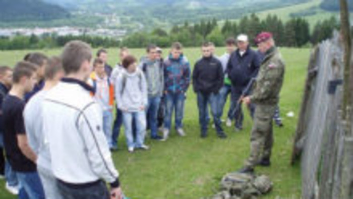 Branné súboje študentov