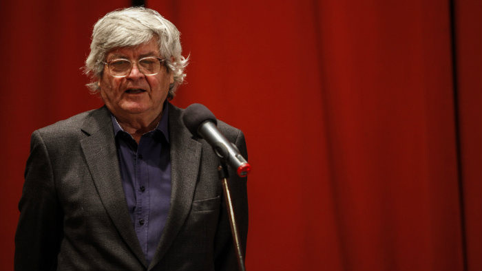Plynutie času sochára Jozefa Jankoviča